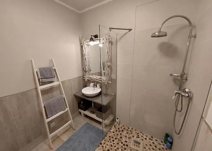 Parenzana Apartment *