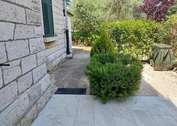 Parenzana Apartment *